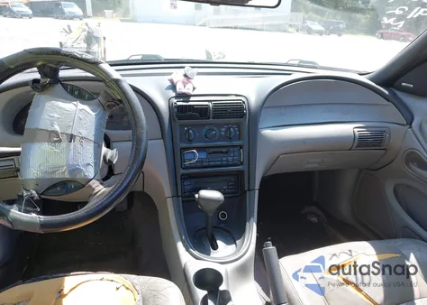 2000 Ford Mustang Gt z USA, uszkodzony, nr VIN 1FAFP42X2YF245324